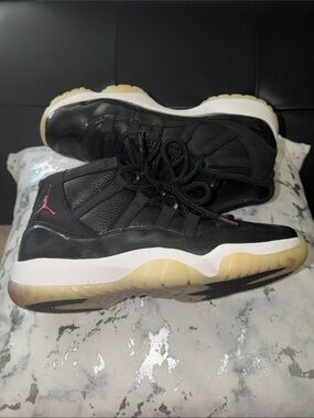 Jordan Space Jam sneakers